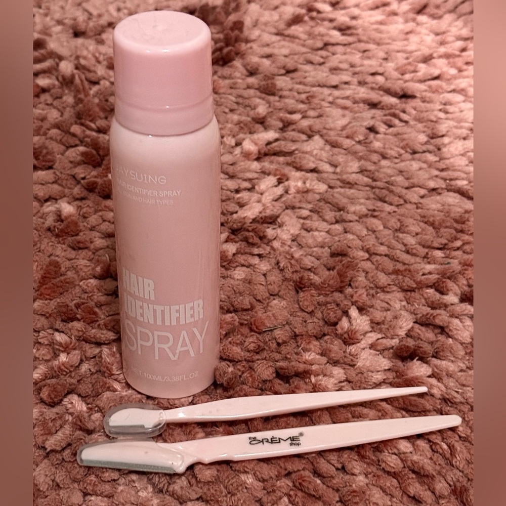 Jaysuing Hair Identifier Spray with 2 The Crème shop tinkle razors! New!